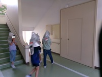 「おかしもち」の約束を守ってしっかりと避難します。