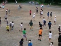昼休みはたくさんの子どもたちで校庭があふれています。