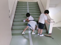 清掃活動も協力してがんばります!