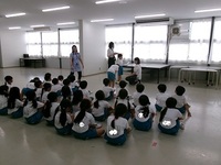 1年生の身体測定の様子です。